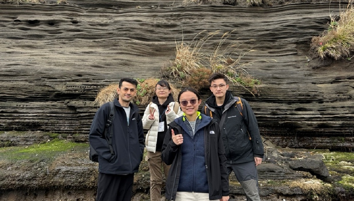 (Back row from left) HKU-DES RPg students John Michael Ausejo, Xiaoyu Liu, and Terence Leung with Professor Weiran Li (front). 