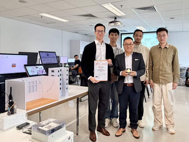 eCheckGo Team at HKU